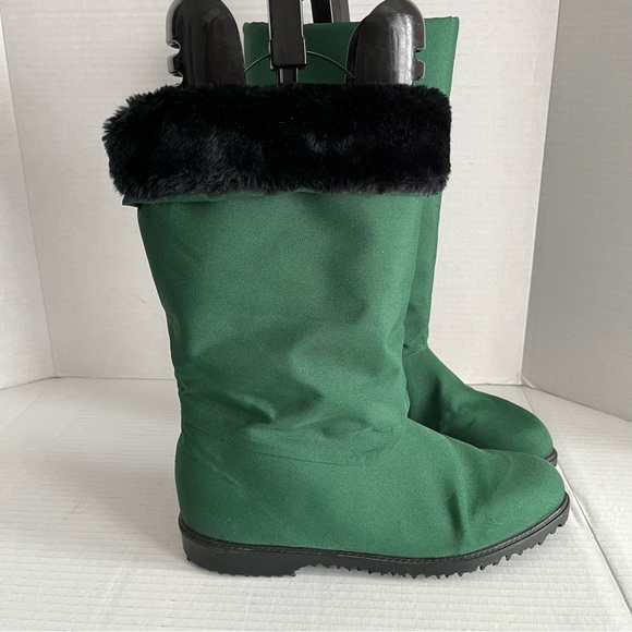 COUGAR GALE GREEN FAUX FUR LINED BOOTS. Size 9/9.5 - Picture 4 of 13